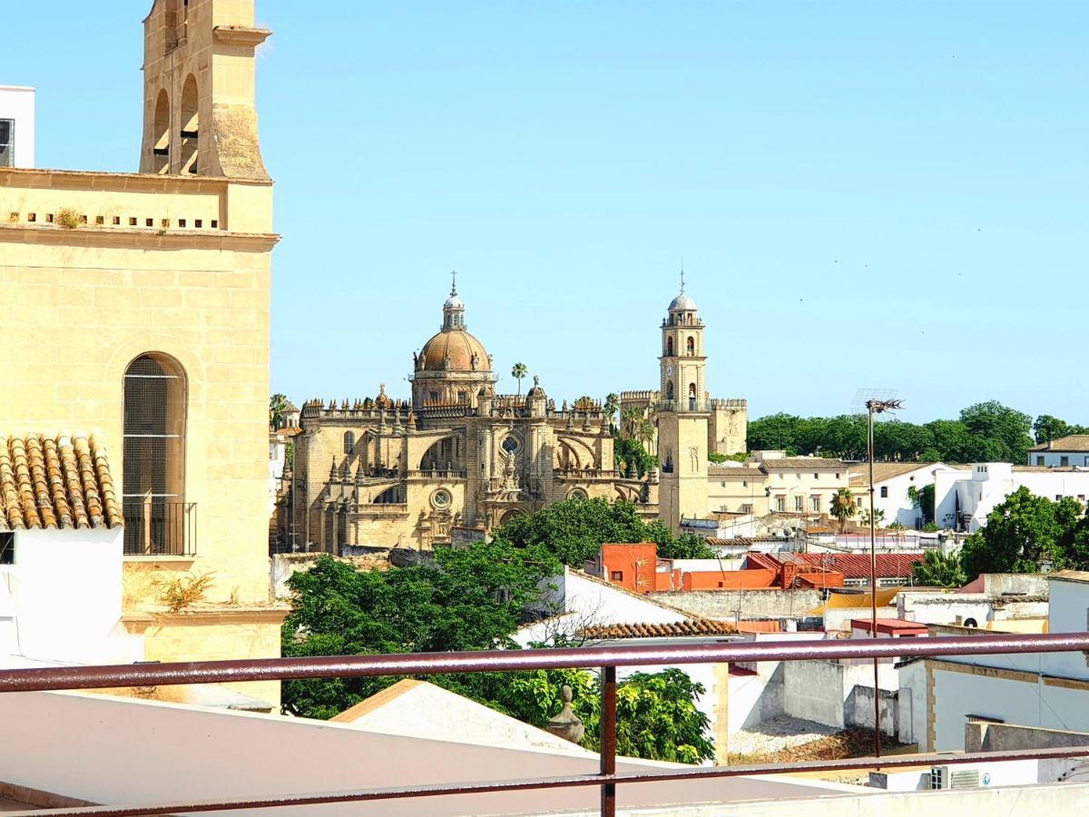 Sherryflat Trebol - Parking Jerez de la Frontera Exterior foto