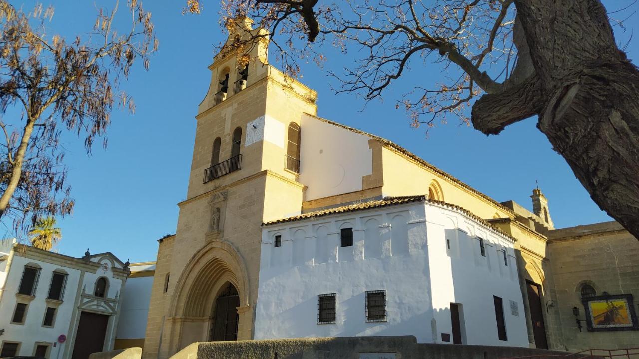 Sherryflat Trebol - Parking Jerez de la Frontera Exterior foto